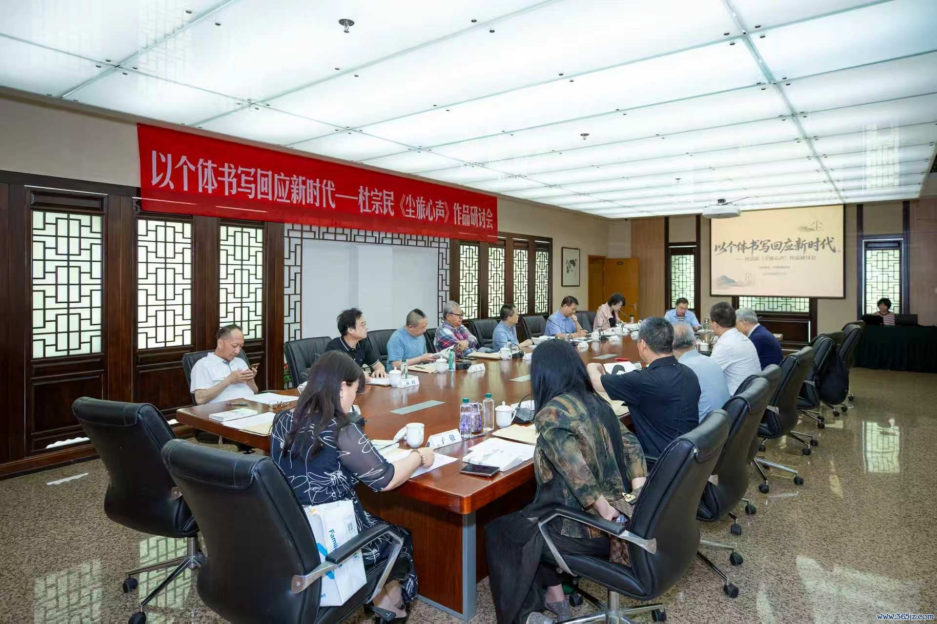 沟通会现场。主持方供图